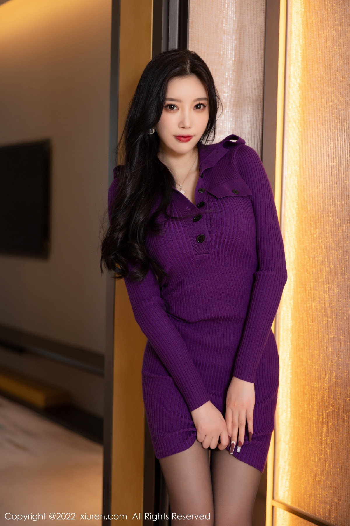 xgyw.top_XiuRen第5798期_女神杨晨晨Yome半脱紫色毛线连衣短裙露红色内衣完美诱惑写真89P