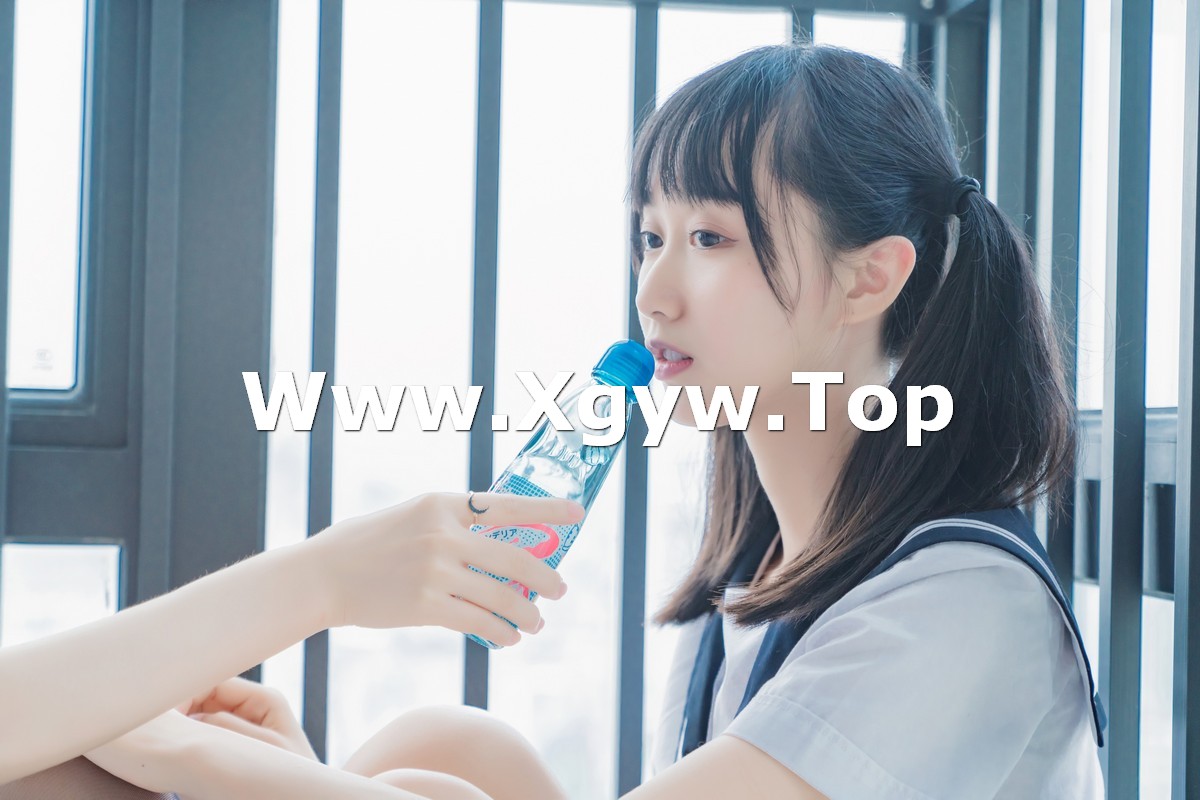 xgyw.top_萌系小姐姐木绵绵OwO＆桜桃喵她主题性感姐妹花JK制服系列秀美腿诱惑写真37P