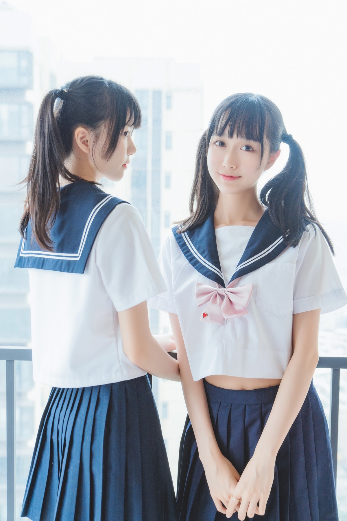 xgyw.top_萌系小姐姐木绵绵OwO＆桜桃喵她主题性感姐妹花JK制服系列秀美腿诱惑写真37P