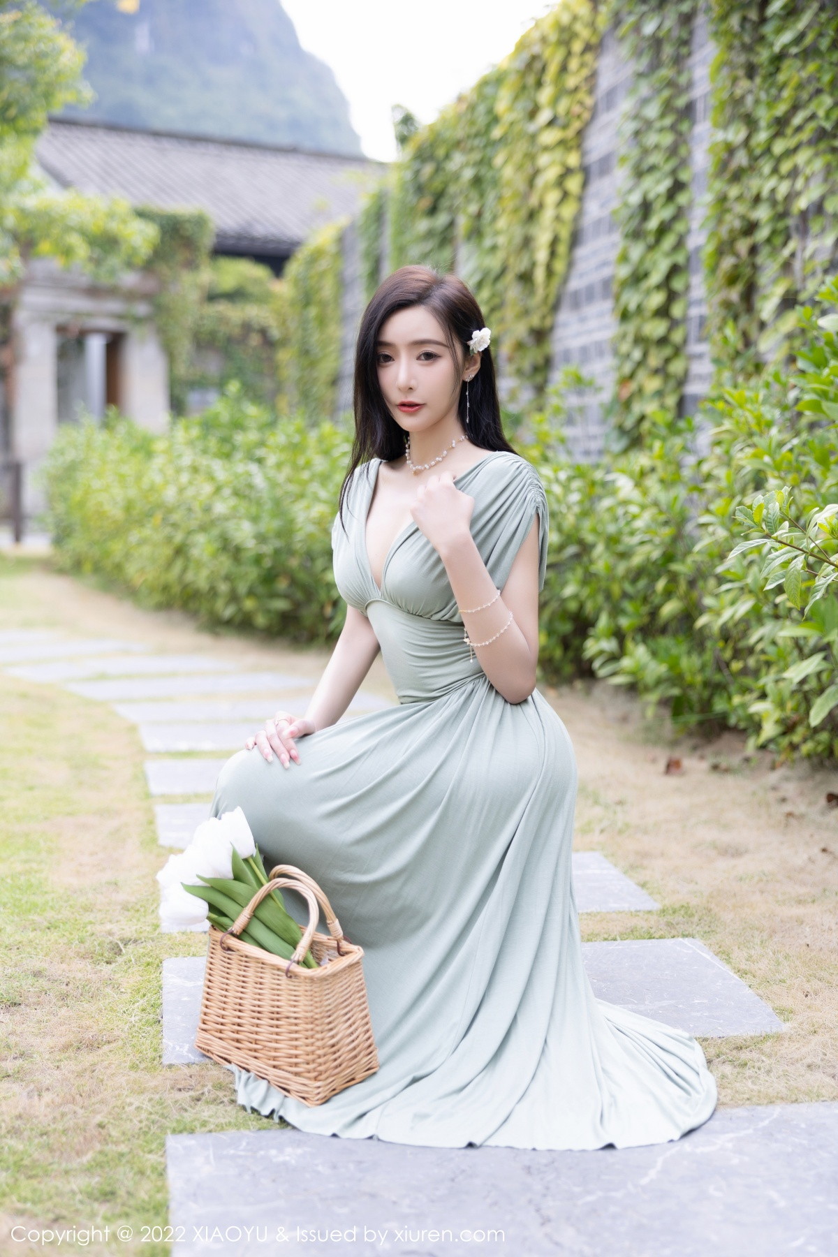 xgyw.top_[XiaoYu画语界]Vol.896_女神王馨瑶yanni杭州旅拍灰绿色连衣裙 白色比基尼迷人诱惑写真93P