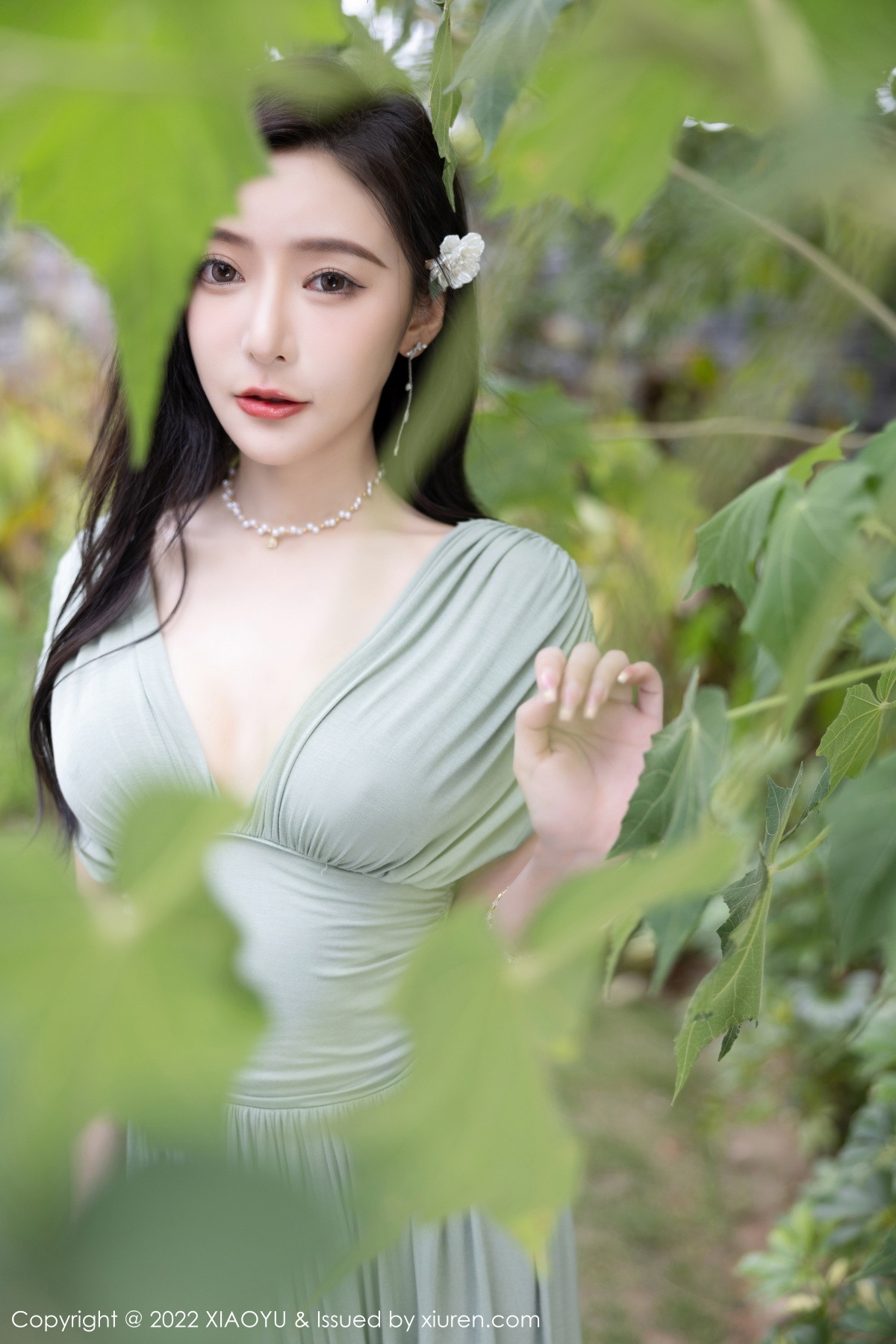 xgyw.top_[XiaoYu画语界]Vol.896_女神王馨瑶yanni杭州旅拍灰绿色连衣裙 白色比基尼迷人诱惑写真93P
