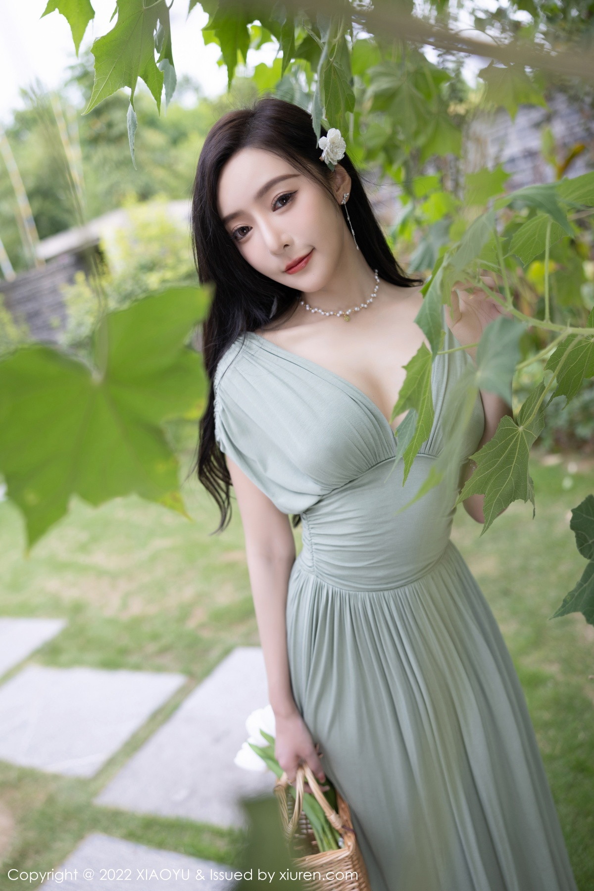 xgyw.top_[XiaoYu画语界]Vol.896_女神王馨瑶yanni杭州旅拍灰绿色连衣裙 白色比基尼迷人诱惑写真93P