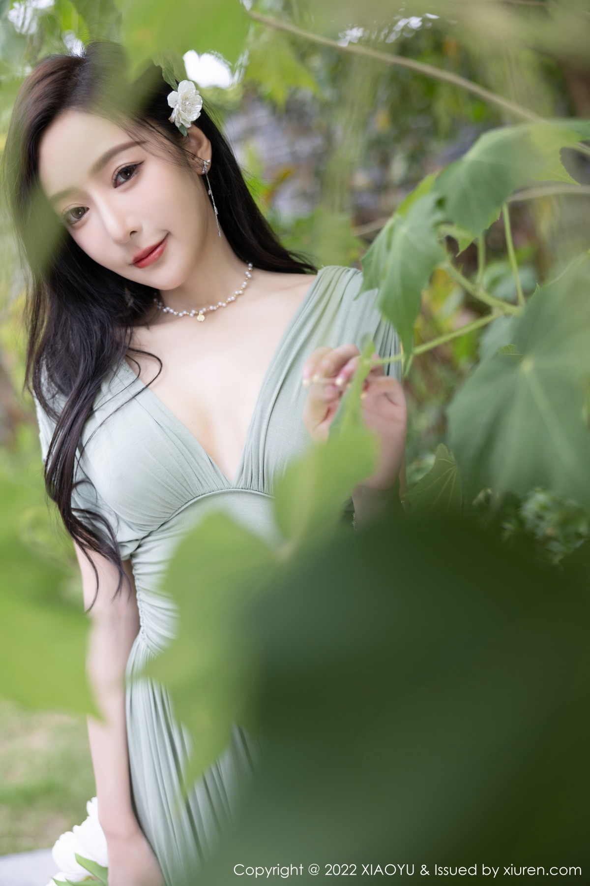 xgyw.top_[XiaoYu画语界]Vol.896_女神王馨瑶yanni杭州旅拍灰绿色连衣裙 白色比基尼迷人诱惑写真93P