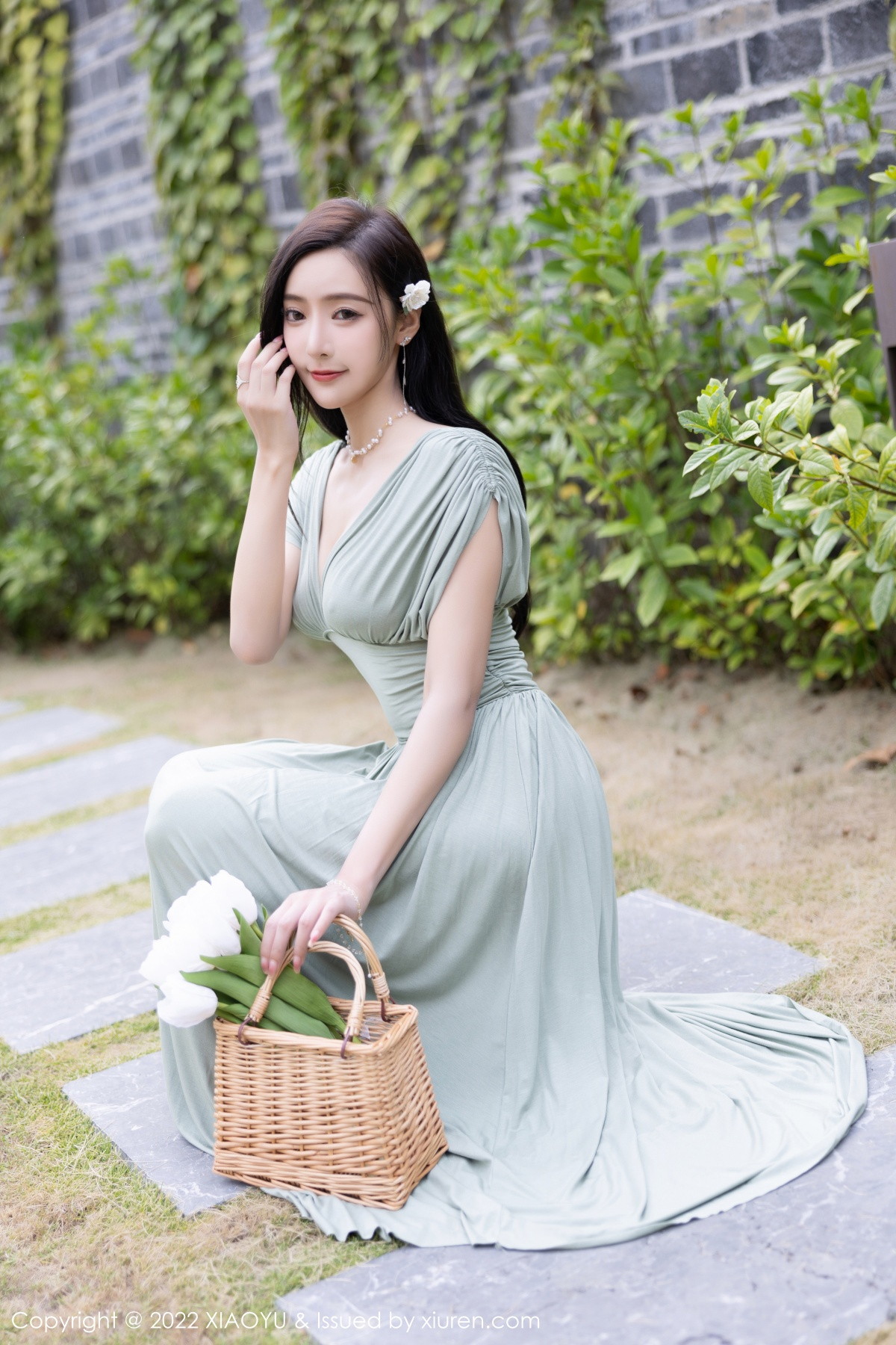 xgyw.top_[XiaoYu画语界]Vol.896_女神王馨瑶yanni杭州旅拍灰绿色连衣裙 白色比基尼迷人诱惑写真93P