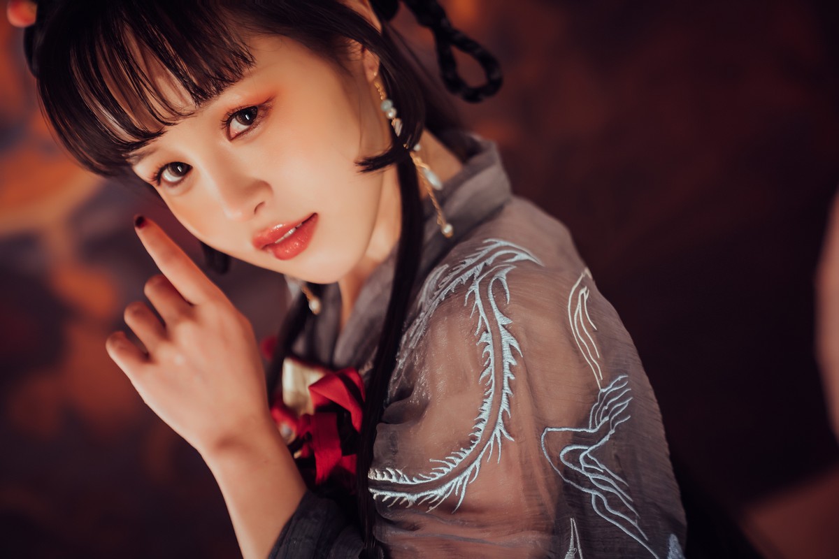 xgyw.top_网络美少女晕崽Zz小琵琶精主题私房日系古典风脱性感服饰露火辣身材诱惑写真100P