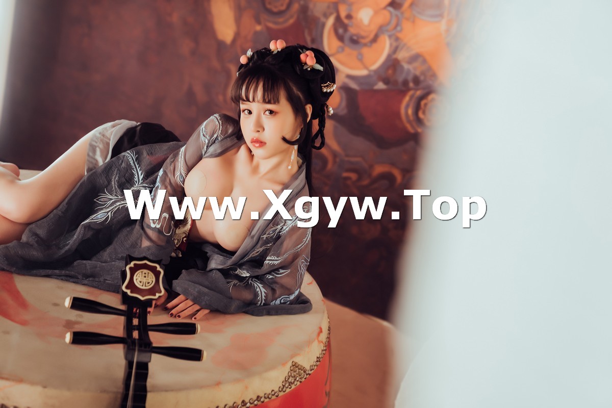 xgyw.top_网络美少女晕崽Zz小琵琶精主题私房日系古典风脱性感服饰露火辣身材诱惑写真100P