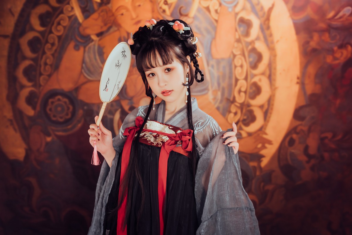 xgyw.top_网络美少女晕崽Zz小琵琶精主题私房日系古典风脱性感服饰露火辣身材诱惑写真100P