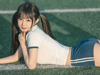 网络青春美女桜井宁宁体操服主题户外性感运动装配白丝袜秀蜜桃臀美腿撩人骚扰写真75P