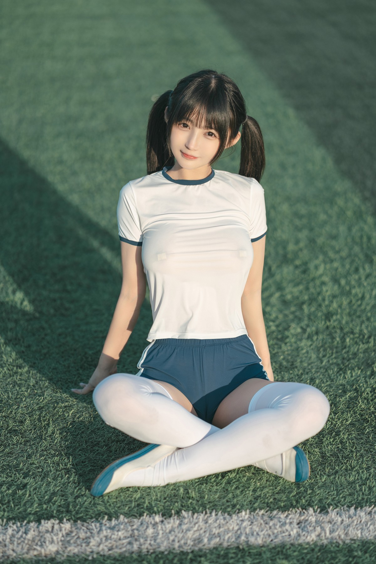 xgyw.top_网络美女桜井宁宁体操服主题户外性感运动装配白丝袜秀翘臀美腿撩人诱惑写真75P