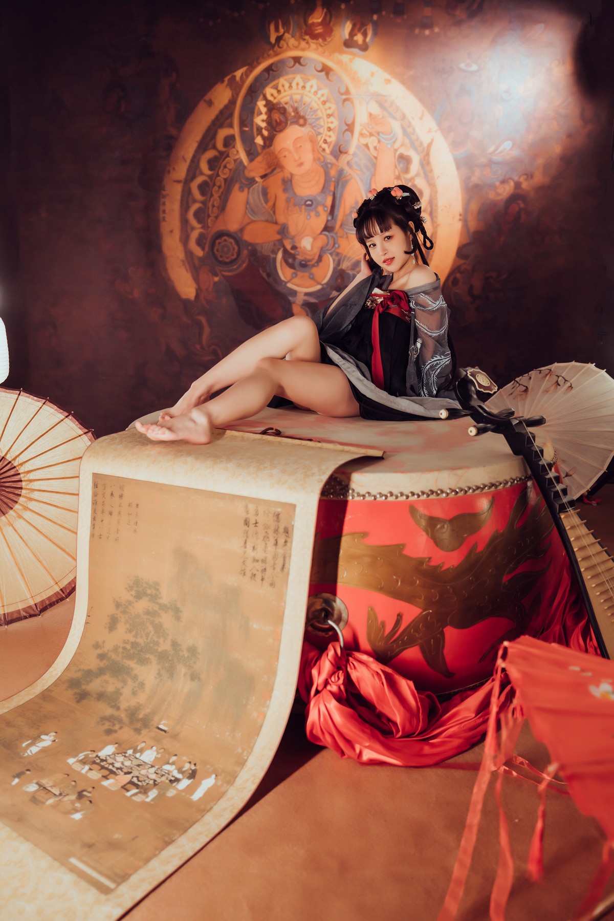 xgyw.top_网络美少女晕崽Zz小琵琶精主题私房日系古典风脱性感服饰露火辣身材诱惑写真100P