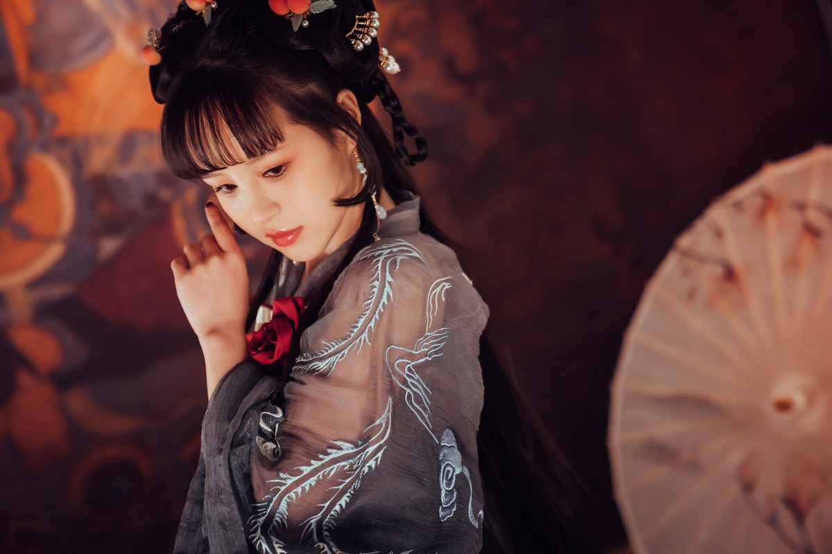 xgyw.top_网络美少女晕崽Zz小琵琶精主题私房日系古典风脱性感服饰露火辣身材诱惑写真100P
