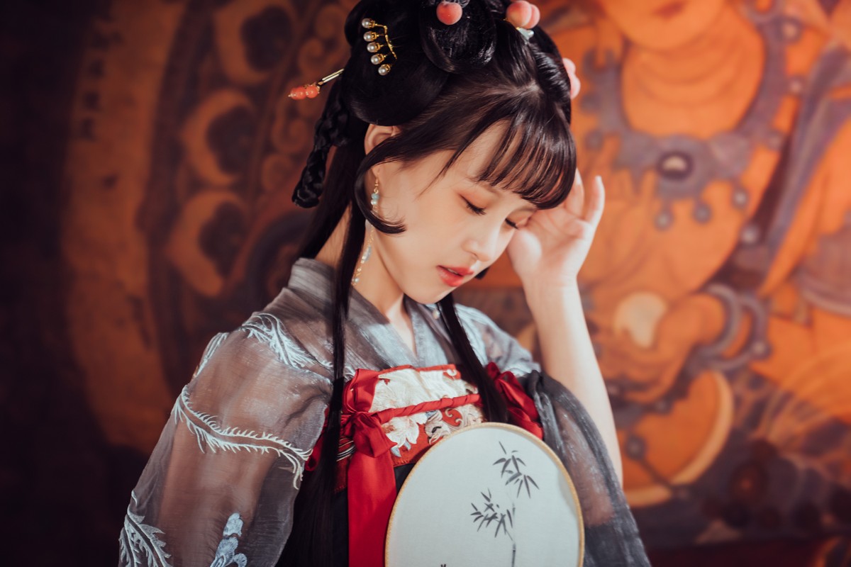 xgyw.top_网络美少女晕崽Zz小琵琶精主题私房日系古典风脱性感服饰露火辣身材诱惑写真100P