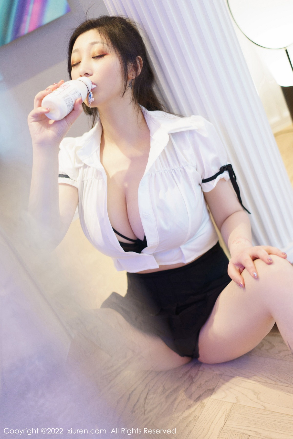xgyw.top_XiuRen第5807期_女神妲己_Toxic十月心愿旅拍性感学妹制服露黑色内衣诱惑写真69P