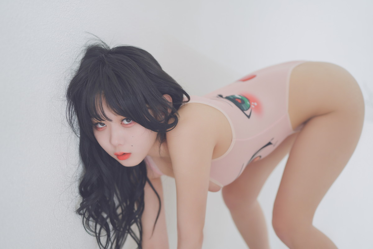 xgyw.top_[DJAWA]No.218_模特Zia_Nun’s Hobby主题私房性感粉色卡通连体衣秀完美身材诱惑写真105P
