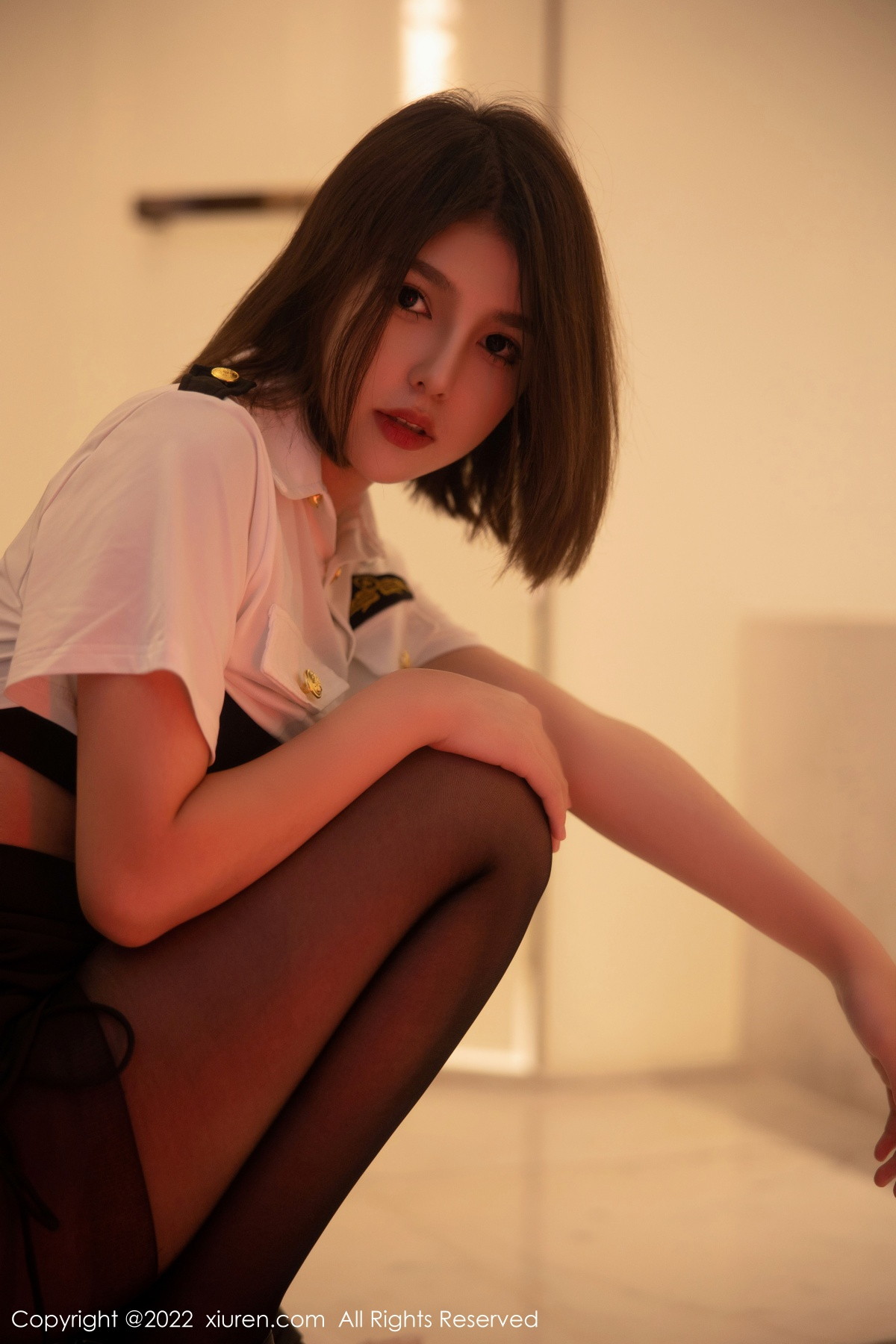 xgyw.top_XiuRen第5815期_模特美羊羊性感制服主题白色上衣配黑短裙露黑色内衣诱惑写真79P