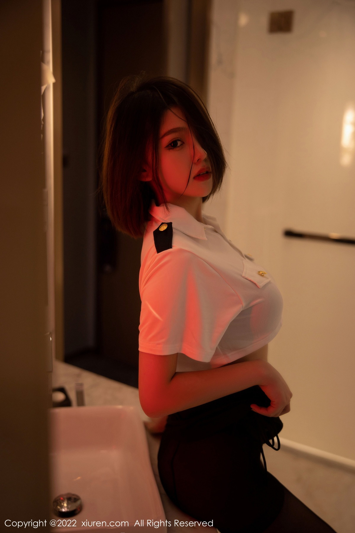 xgyw.top_XiuRen第5815期_模特美羊羊性感制服主题白色上衣配黑短裙露黑色内衣诱惑写真79P