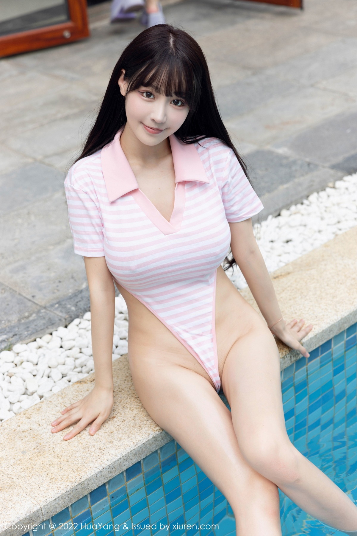 xgyw.top_[HuaYang花漾]Vol.517_女神朱可儿Flora泳池场景粉色高开叉连体衣秀丰满身材诱惑写真53P