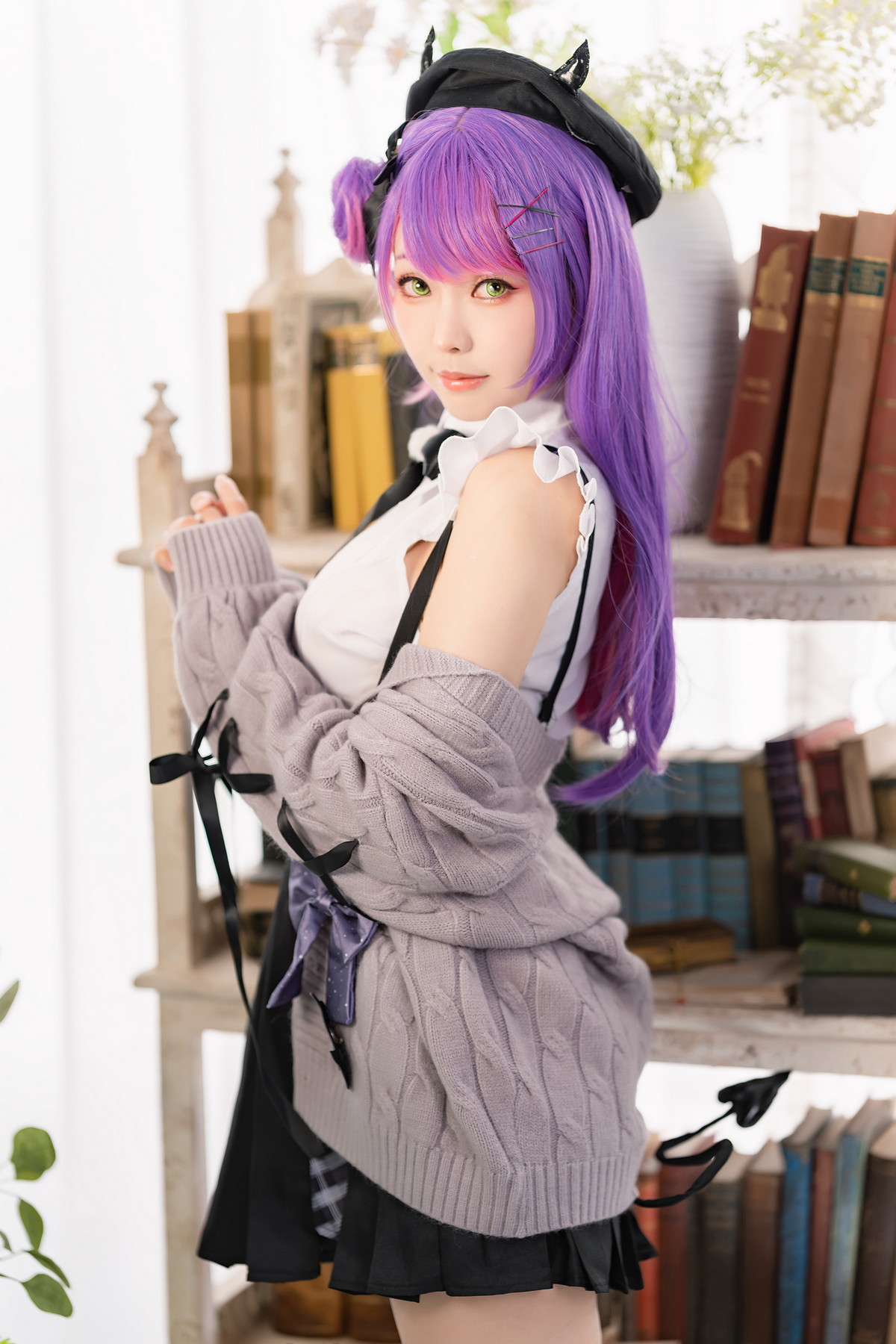 xgyw.top_Coser妹子Ely_eee-Towa Tokoyami主题两套性感服饰配黑丝网袜秀美腿诱惑写真39P