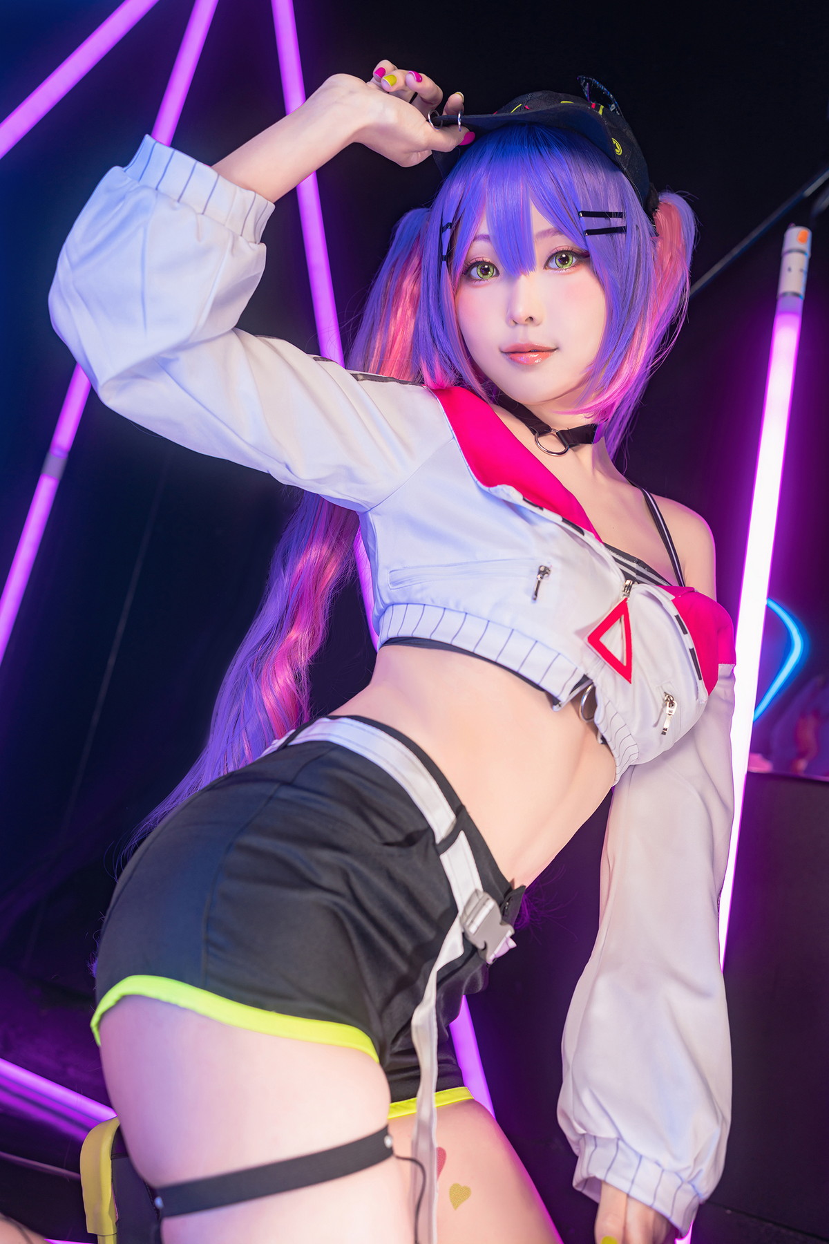 xgyw.top_Coser妹子Ely_eee-Towa Tokoyami主题两套性感服饰配黑丝网袜秀美腿诱惑写真39P