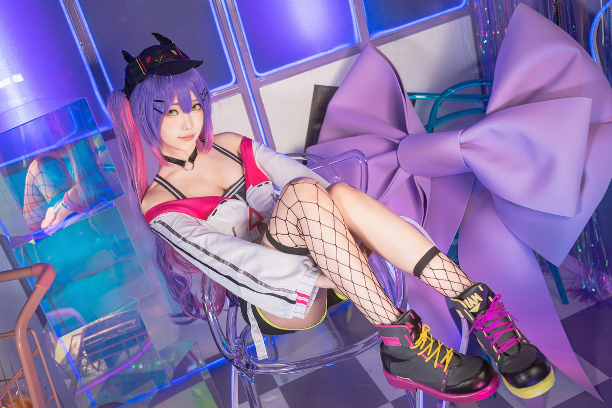 xgyw.top_Coser妹子Ely_eee-Towa Tokoyami主题两套性感服饰配黑丝网袜秀美腿诱惑写真39P