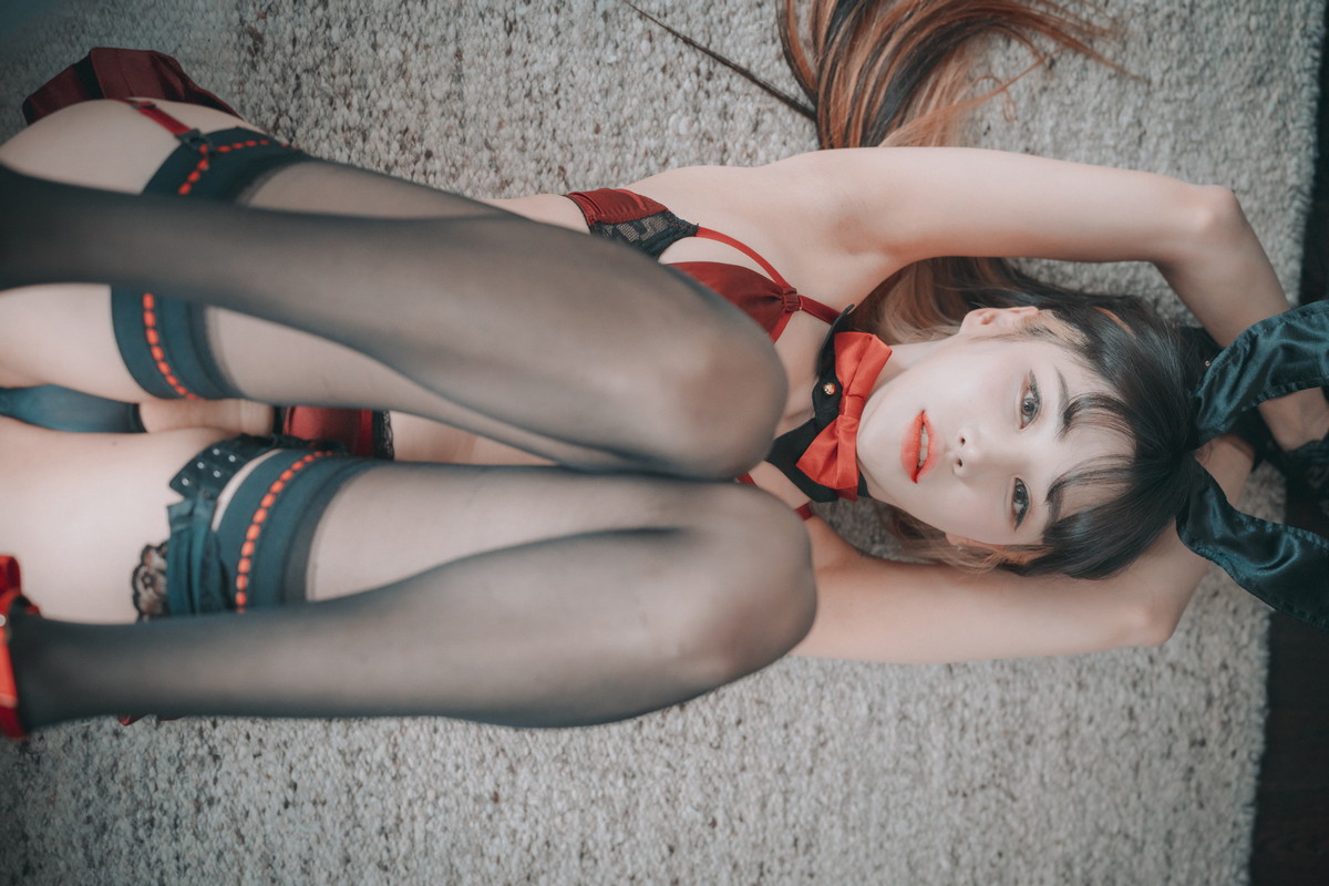 xgyw.top_[DJAWA]No.220_模特Taeri_Red Velvet Bunny Girl主题性感内衣配黑丝吊袜诱惑写真86P