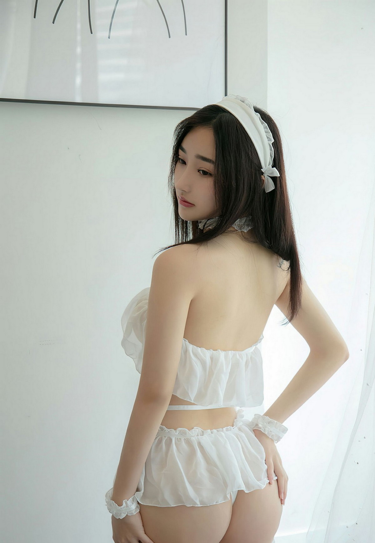 xgyw.top_[Ugirls爱尤物]No.2455_模特西门小玉私房床上性感白色内衣秀完美身材迷人诱惑写真35P