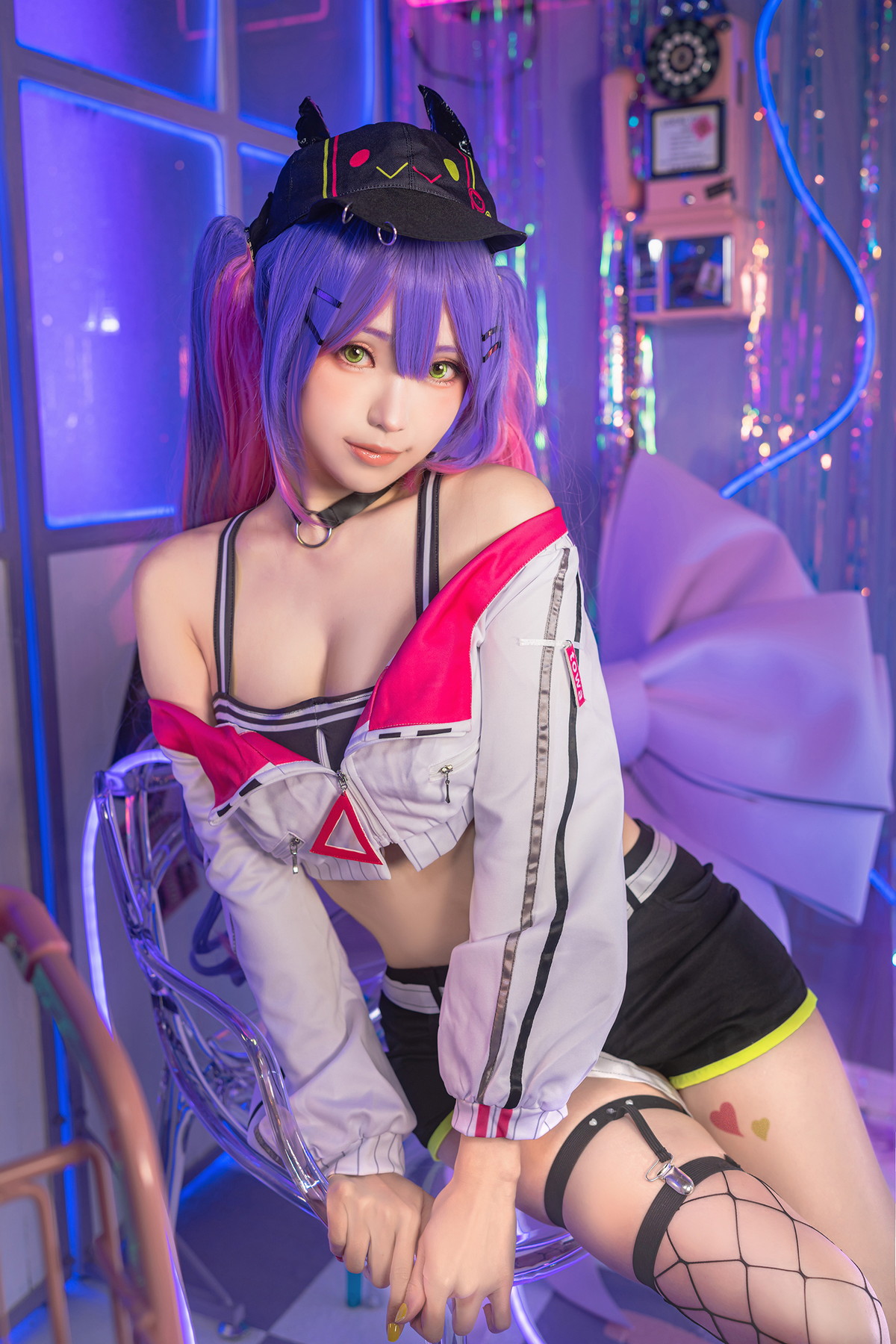 xgyw.top_Coser妹子Ely_eee-Towa Tokoyami主题两套性感服饰配黑丝网袜秀美腿诱惑写真39P