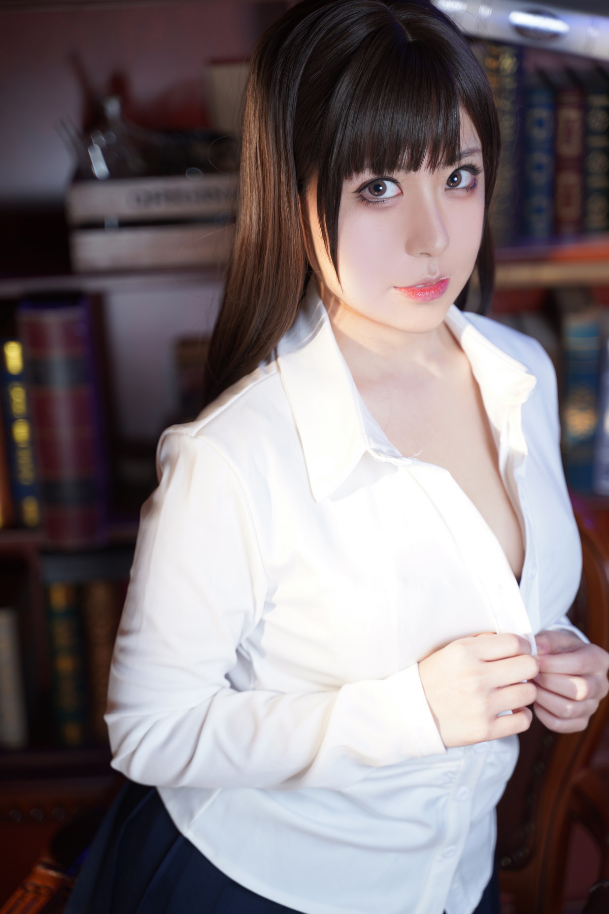 xgyw.top_微博美少女虎森森书房姐姐主题私房半脱露黑色蕾丝内衣配破烂黑丝诱惑写真31P