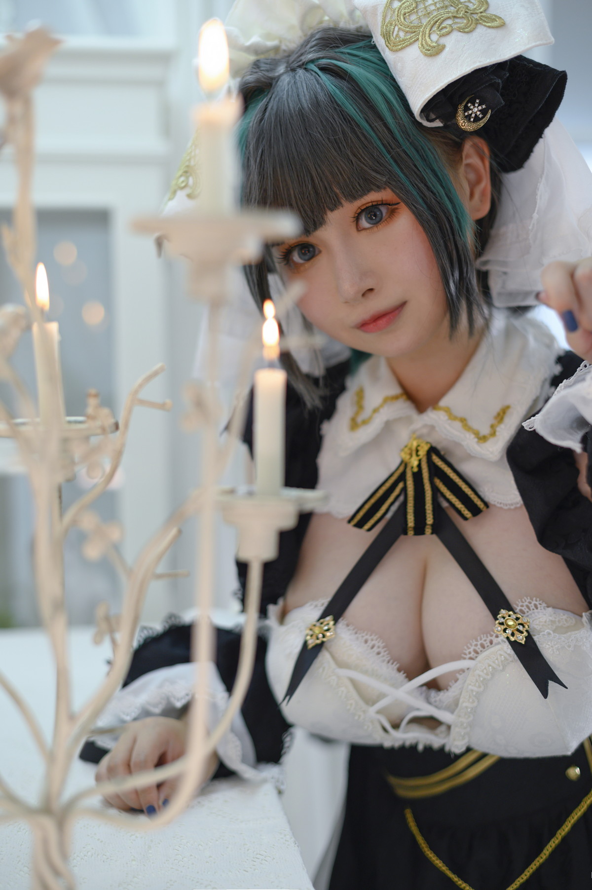 xgyw.top_二次元美少女PAKI酱柴郡主题性感露胸薄纱裙配白丝袜秀豪乳翘臀诱惑写真40P