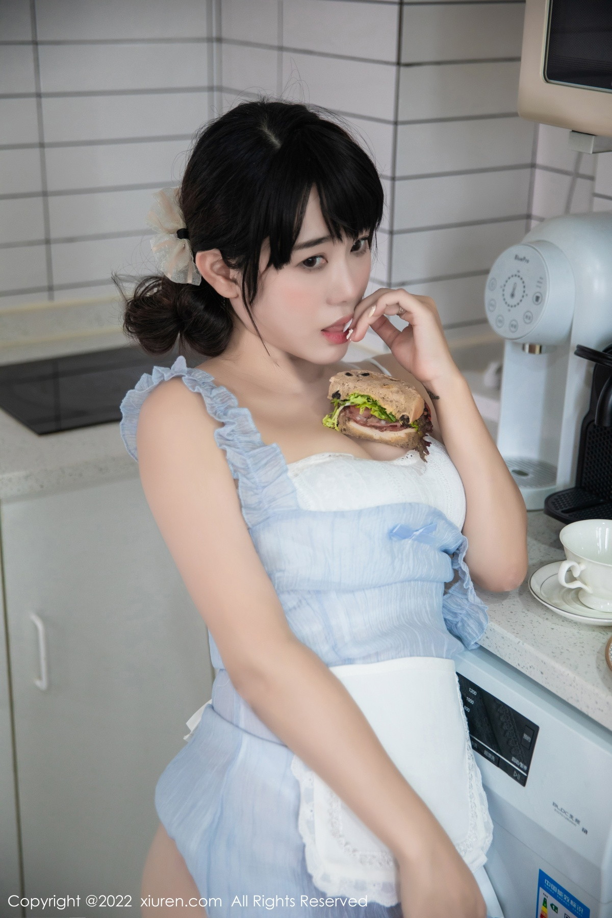 xgyw.top_XiuRen第5834期_模特严利娅Yuliya私房性感浅蓝色女仆服饰秀翘臀美腿诱惑写真53P
