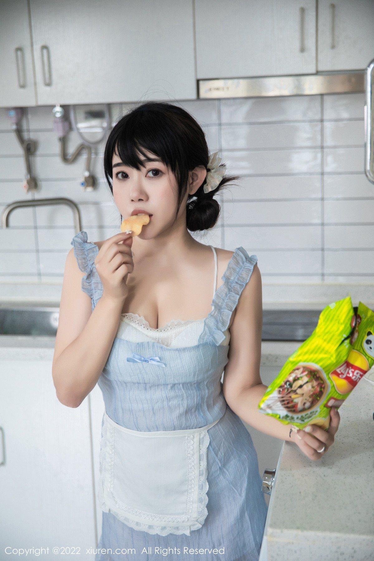 xgyw.top_XiuRen第5834期_模特严利娅Yuliya私房性感浅蓝色女仆服饰秀翘臀美腿诱惑写真53P