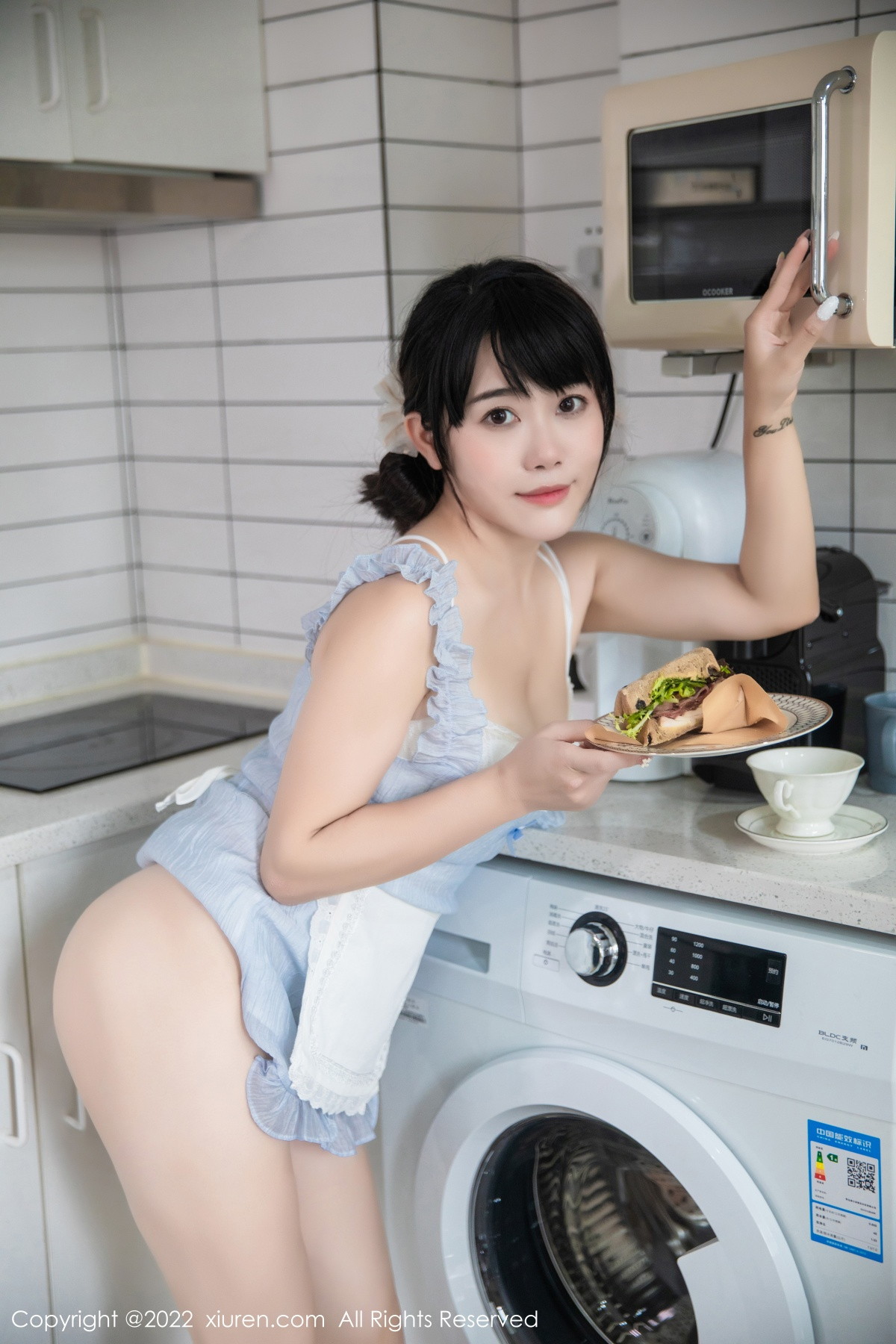 xgyw.top_XiuRen第5834期_模特严利娅Yuliya私房性感浅蓝色女仆服饰秀翘臀美腿诱惑写真53P