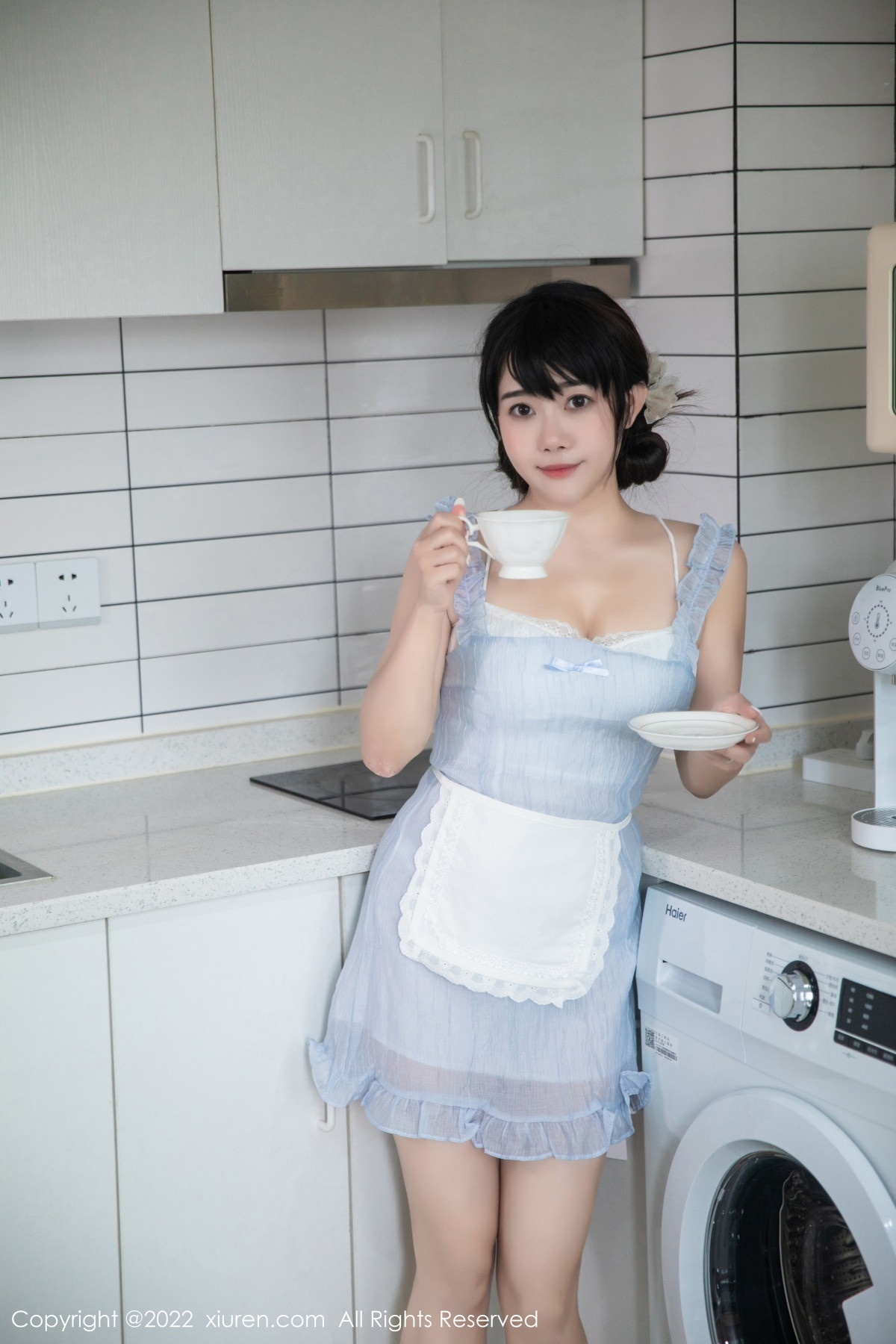 xgyw.top_XiuRen第5834期_模特严利娅Yuliya私房性感浅蓝色女仆服饰秀翘臀美腿诱惑写真53P