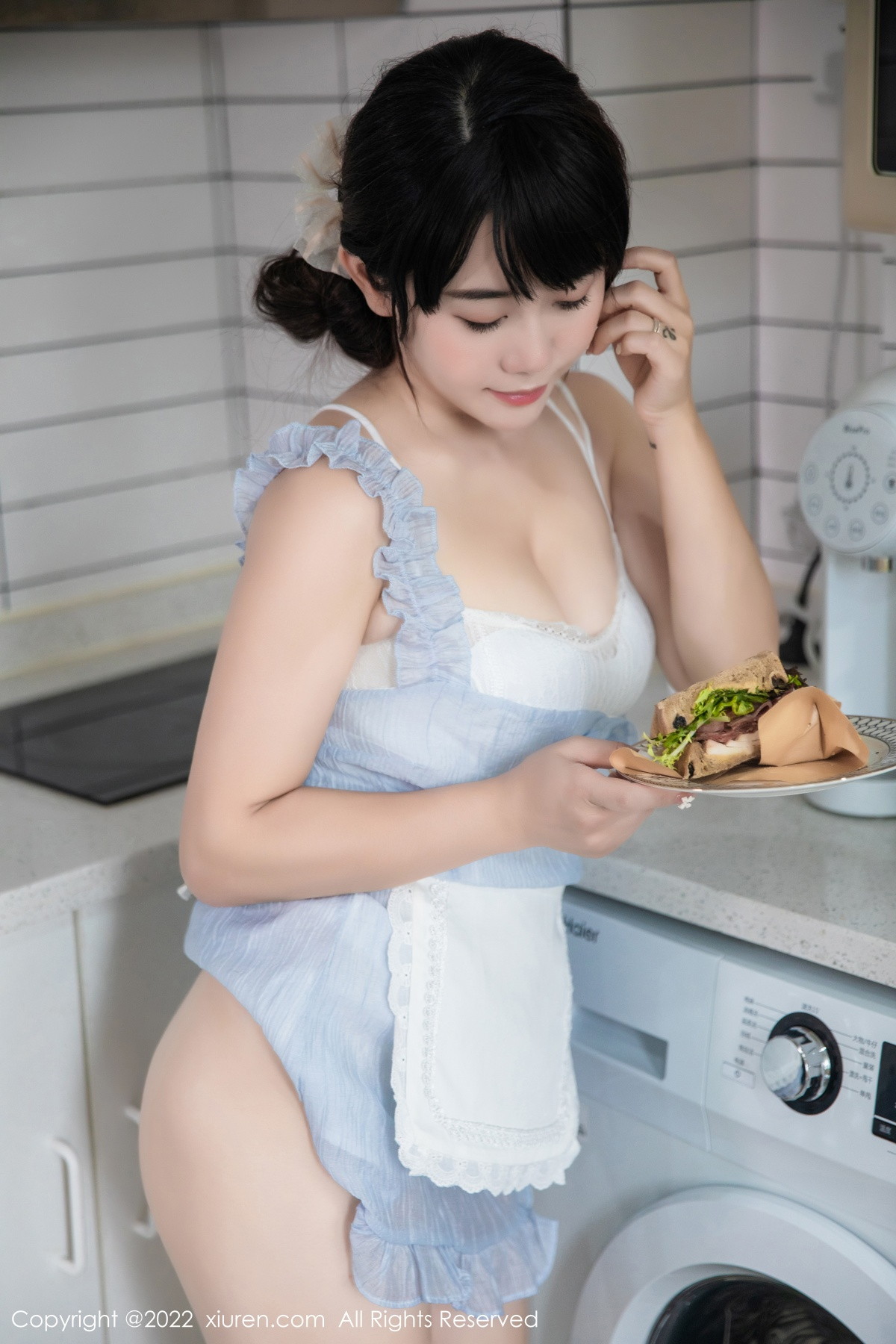 xgyw.top_XiuRen第5834期_模特严利娅Yuliya私房性感浅蓝色女仆服饰秀翘臀美腿诱惑写真53P