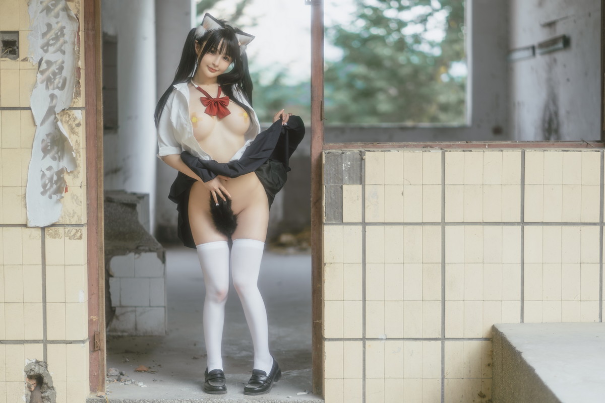 xgyw.top_网络美女桜井宁宁废墟JK主题户外脱性感JK制服露傲人豪乳遮点极致诱惑写真74P