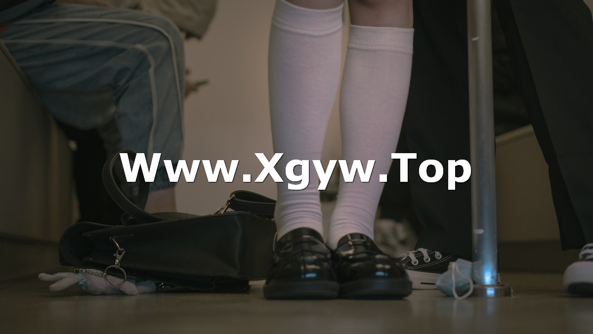 xgyw.top_网络美女西园寺南歌电车物语主题电车性侵主题半脱内衣撩人姿势惹火诱惑写真145P
