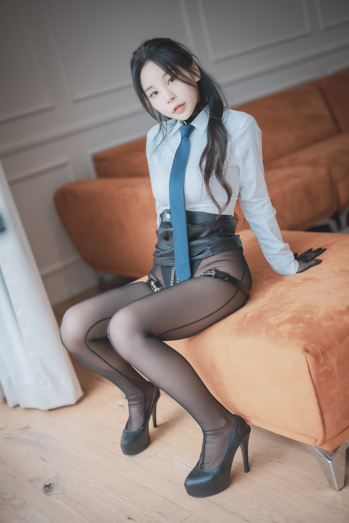 xgyw.top_[DJAWA]No.223_模特Yeeun_Ds Relationship主题私房性感连体黑丝秀翘臀美腿诱惑写真195P