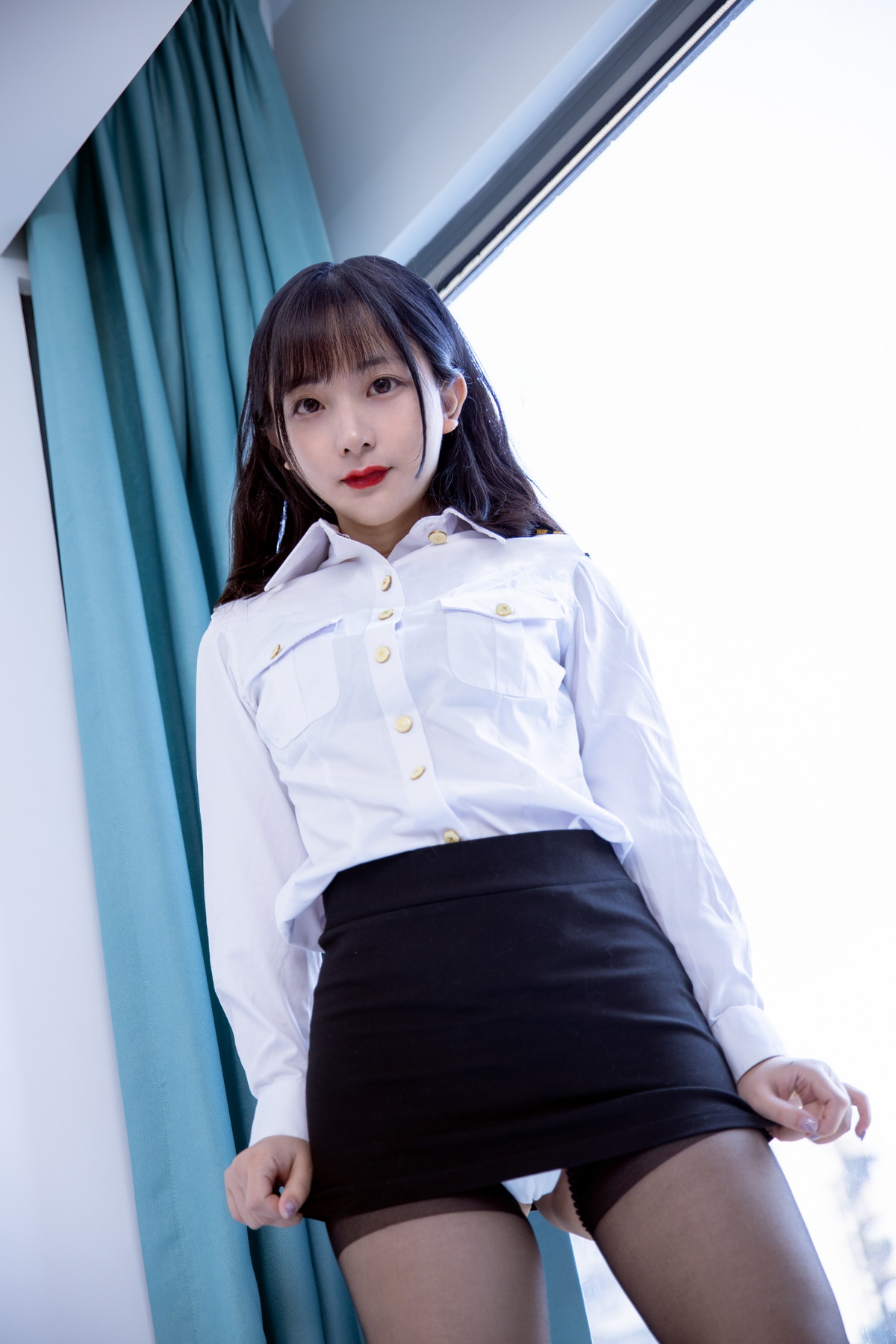 xgyw.top_网络美女豪歌海军授课的诱惑主题性感制服半脱露开档黑丝秀翘臀美腿诱惑写真40P