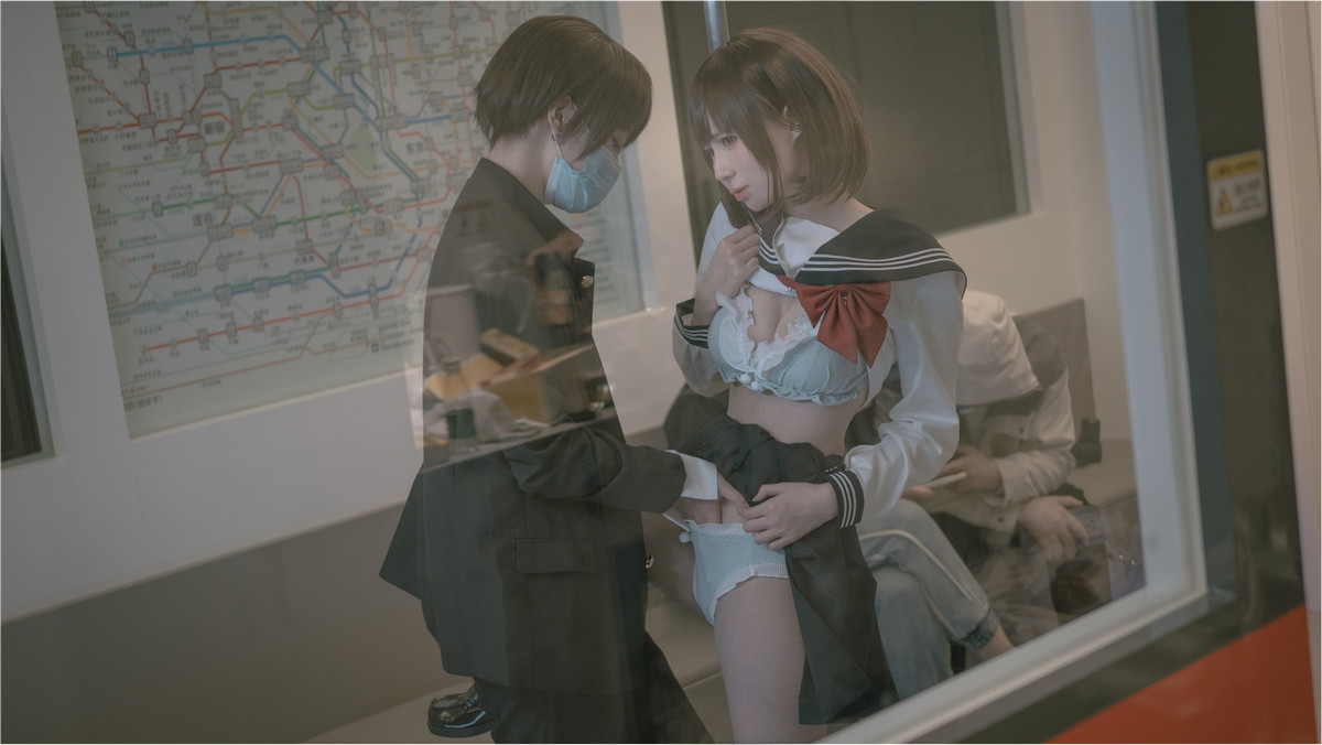 xgyw.top_网络美女西园寺南歌电车物语主题电车性侵主题半脱内衣撩人姿势惹火诱惑写真145P