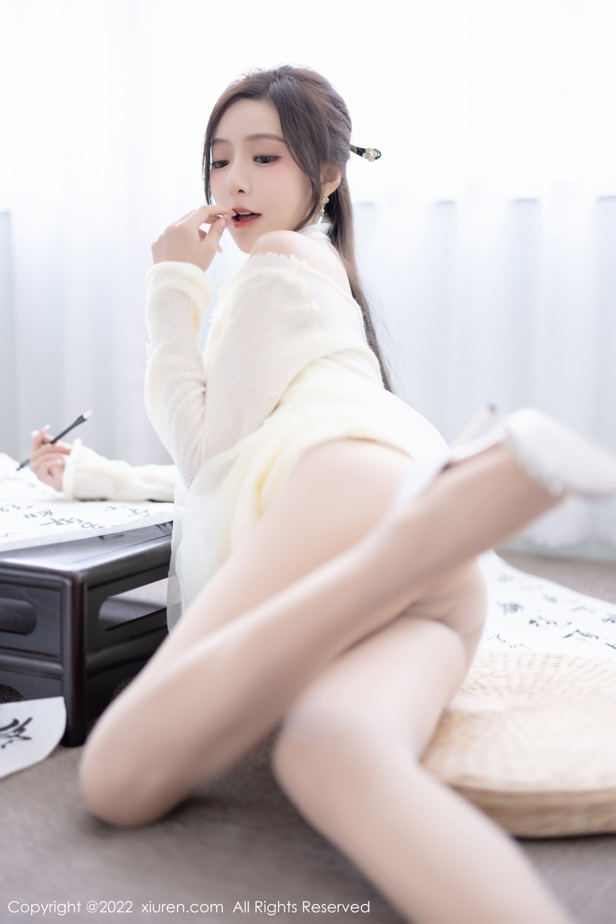 xgyw.top_XiuRen第5846期_女神王馨瑶yanni性感白色连衣裙配超薄肉丝秀翘臀美腿诱惑写真87P