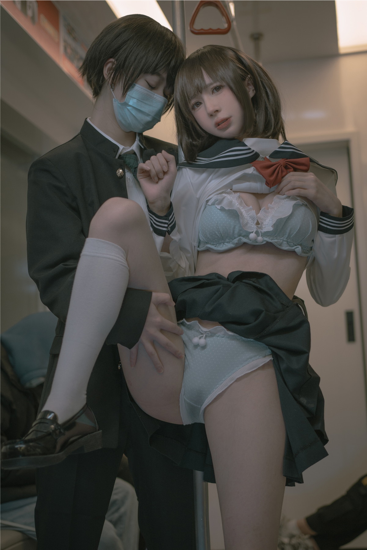 xgyw.top_网络美女西园寺南歌电车物语主题电车性侵主题半脱内衣撩人姿势惹火诱惑写真145P