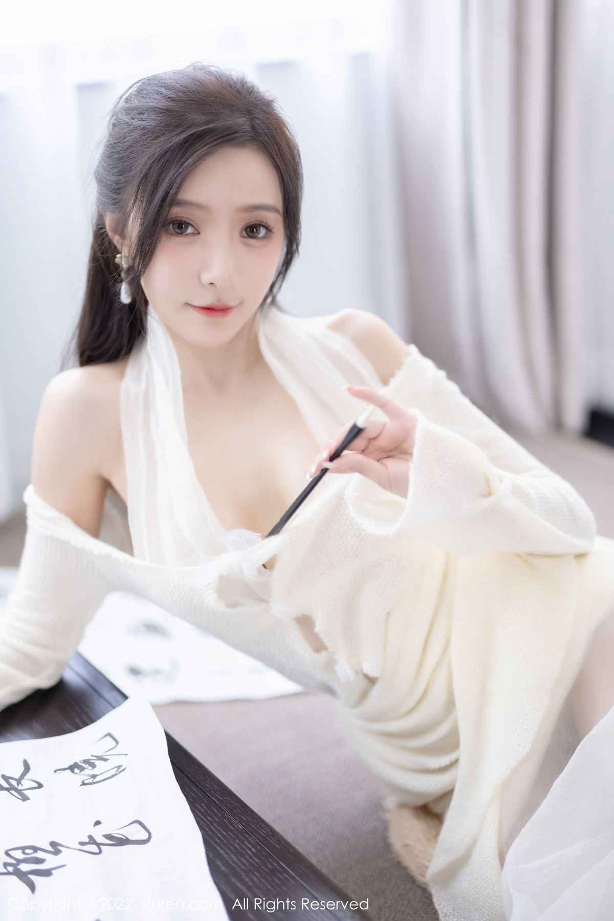 xgyw.top_XiuRen第5846期_女神王馨瑶yanni性感白色连衣裙配超薄肉丝秀翘臀美腿诱惑写真87P