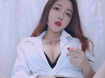 性感女同事是妃诺呀w-OL工作服主题私人性感白T配黑短裙露超薄肉丝撩人骚扰写真104P
