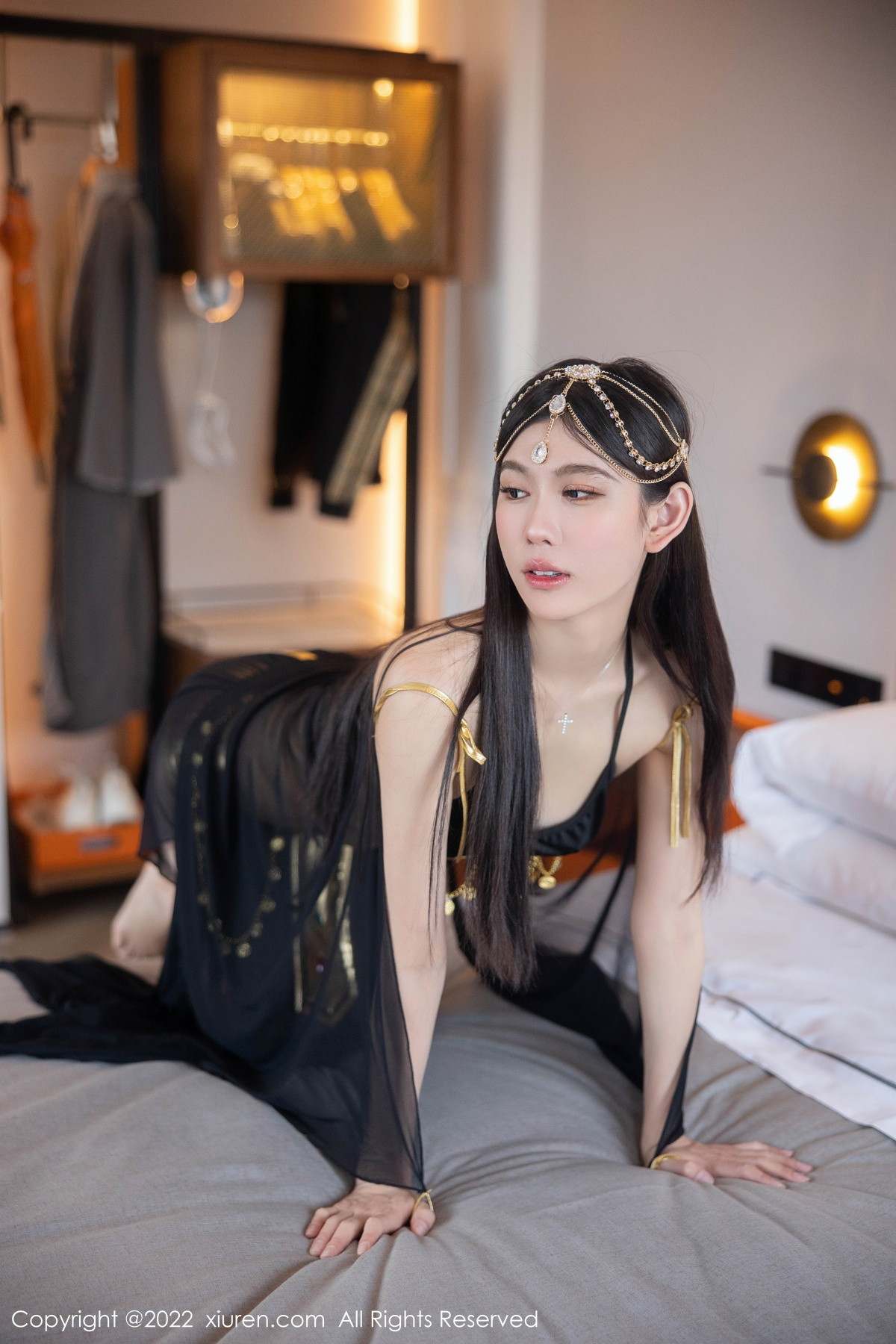 xgyw.top_XiuRen第5849期_模特李雅柔西域风情主题黑色薄纱遮面露性感内衣迷人诱惑写真65P