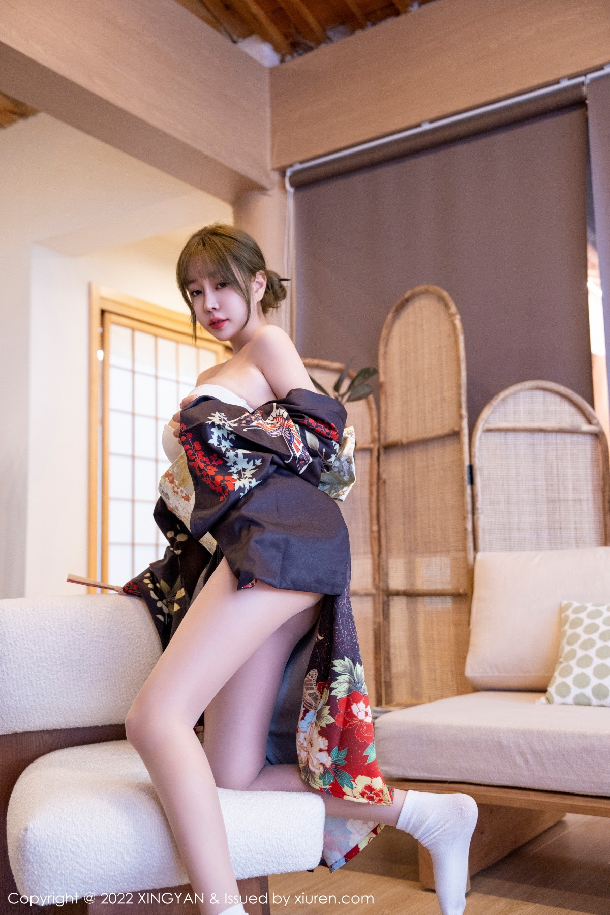 xgyw.top_[XINGYAN星颜社]VOL.154_女神王雨纯脱深色日式和服露性感白色内衣配超薄肉丝诱惑写真82P