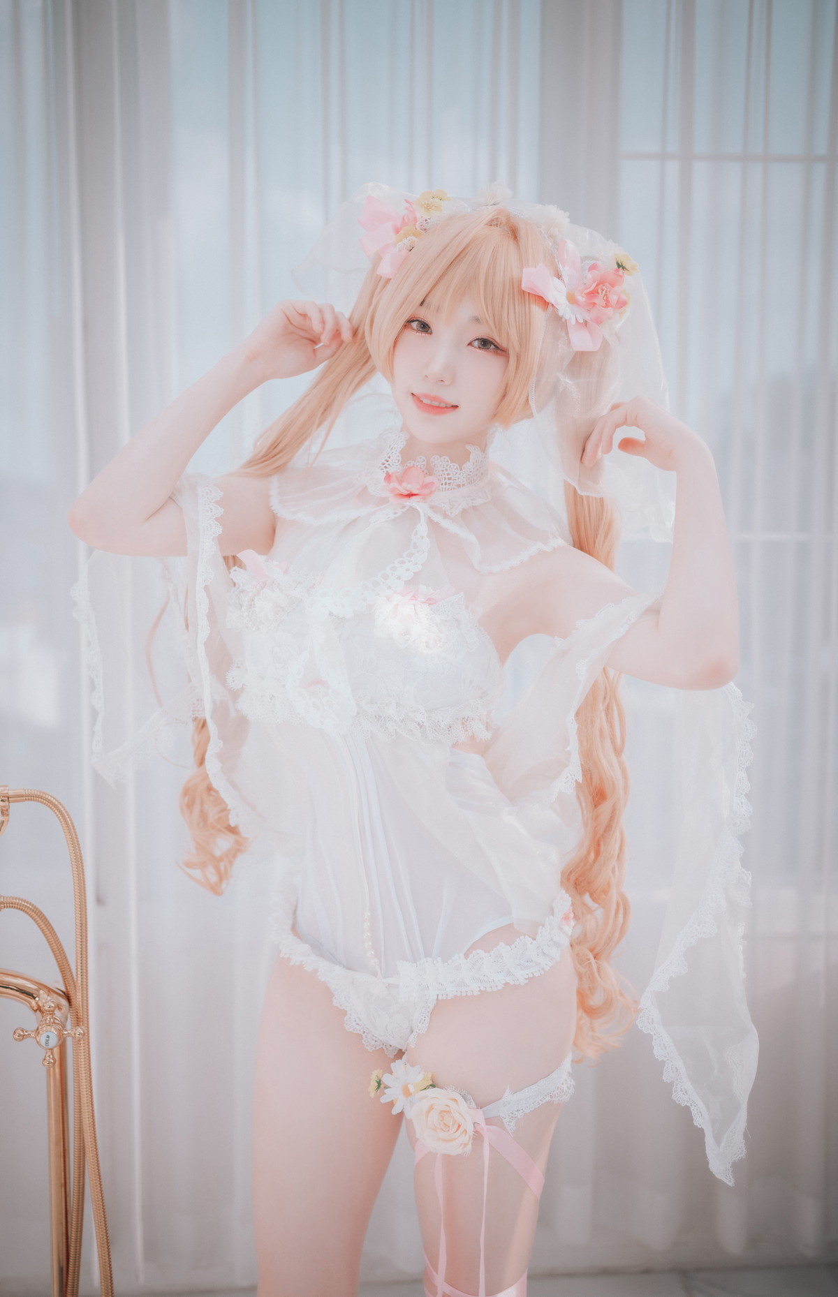 xgyw.top_[DJAWA]No.224_模特Bambi_God Mother Heket主题性感粉白色情趣服秀火辣身材诱惑写真201P