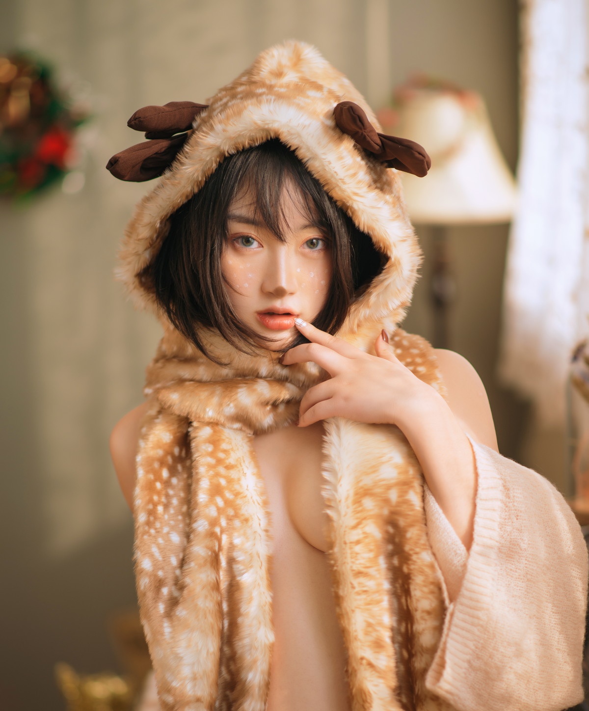 xgyw.top_网络美女野百合圣诞主题私房性感小鹿装扮性感蕾丝内衣秀傲人豪乳诱惑写真34P