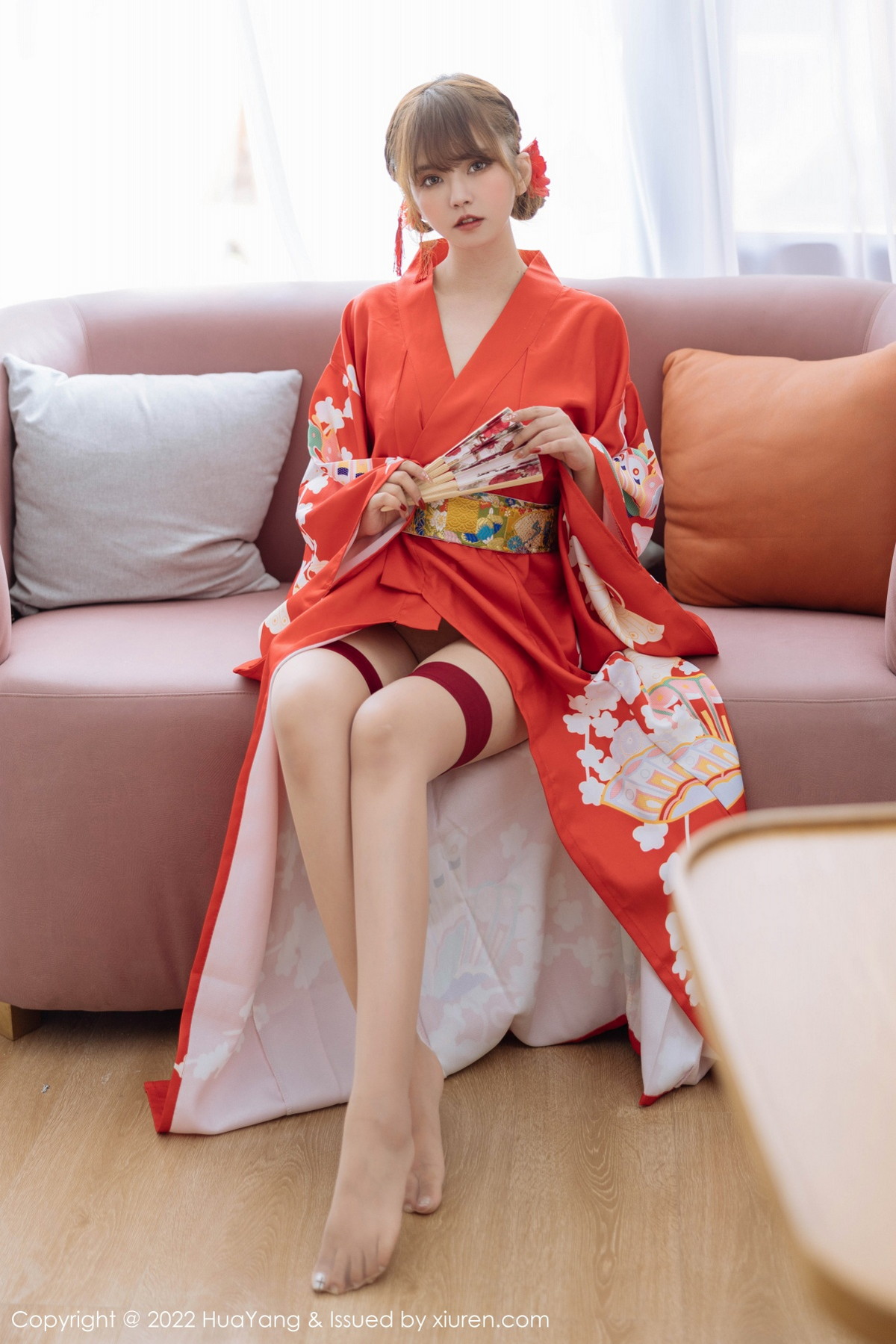 xgyw.top_[HuaYang花漾]Vol.518_模特张思允Nice西双版纳旅拍红色真空和服半脱露豪乳诱惑写真64P