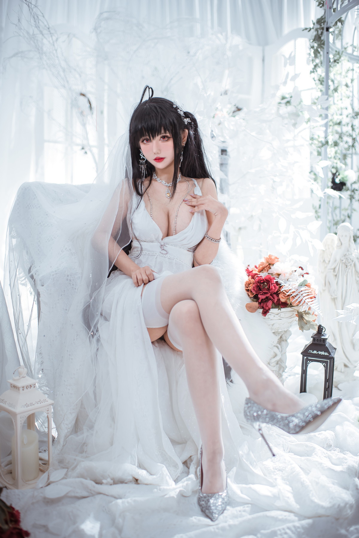 xgyw.top_Coser美女仙女月大凤纯白婚纱主题性感白色薄纱配白色吊袜秀完美身材诱惑写真30P