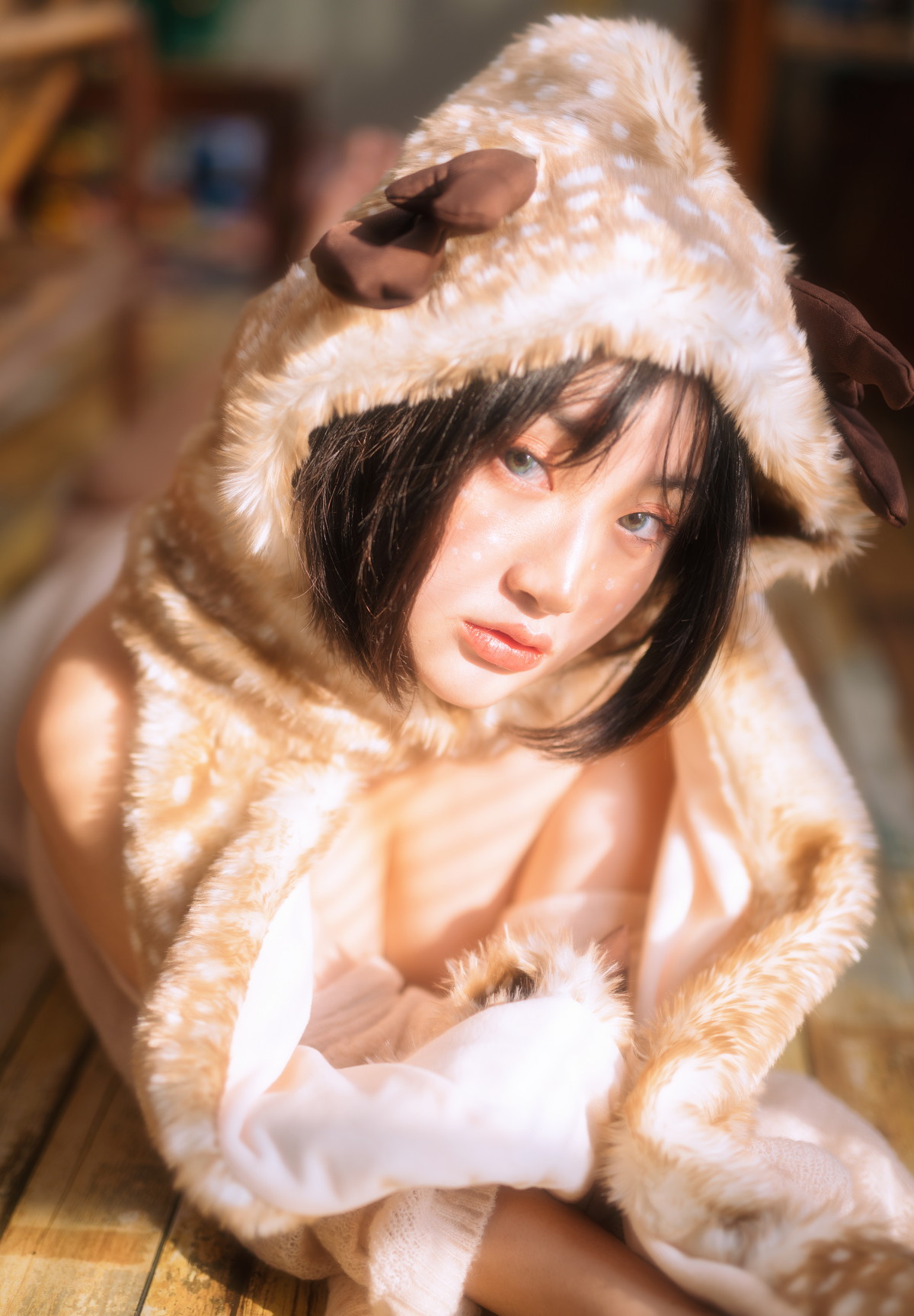 xgyw.top_网络美女野百合圣诞主题私房性感小鹿装扮性感蕾丝内衣秀傲人豪乳诱惑写真34P